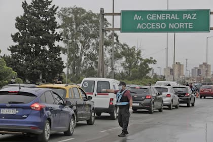Coronavirus: Controles en puente La Noria mano a Capital