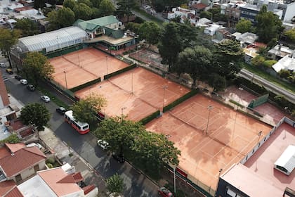 La AAT confeccionó un protocolo con el deseo de reactivar el tenis cuando el gobierno lo permita.