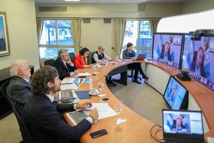 Coronavirus en la Argentina: Fernández busca el apoyo de los gobernadores para la extensión de la cuarentena que anunciará esta noche