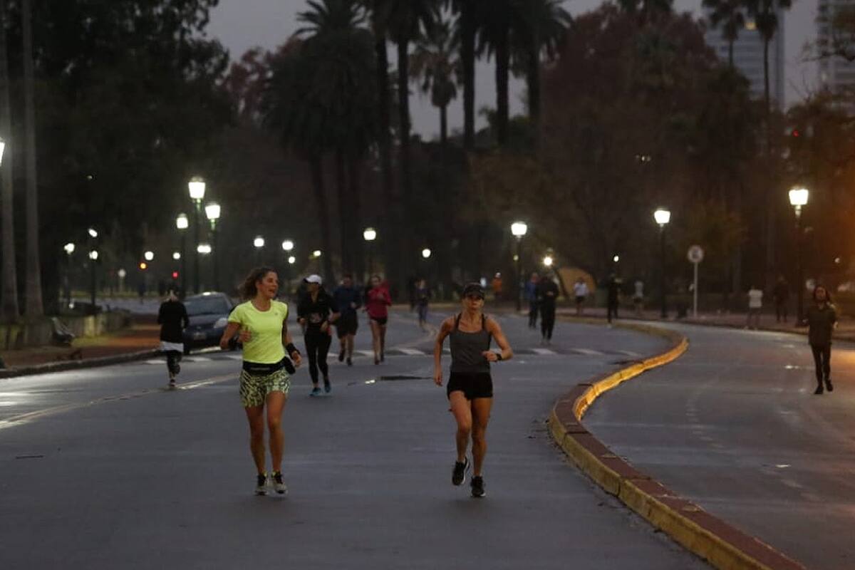Coronavirus en la Argentina. Los porteños se adelantaron y ya salieron a correr esta mañana