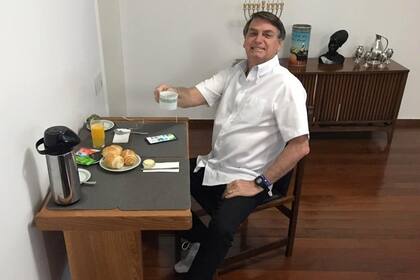 Coronavirus: Jair Bolsonaro se hizo un nuevo test para saber si estaba curado pero dio positivo