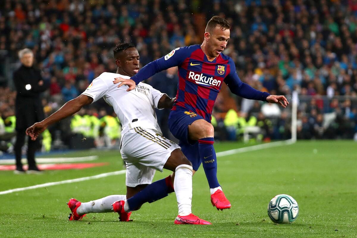 Coronavirus. Juventus, con sueldos altísimos, vive una "situación insostenible". Arthur en Barcelona FC.