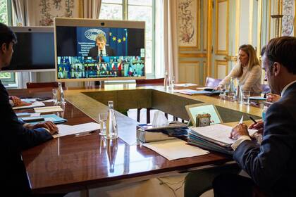 Macron, en su reunión virtual con los líderes europeos