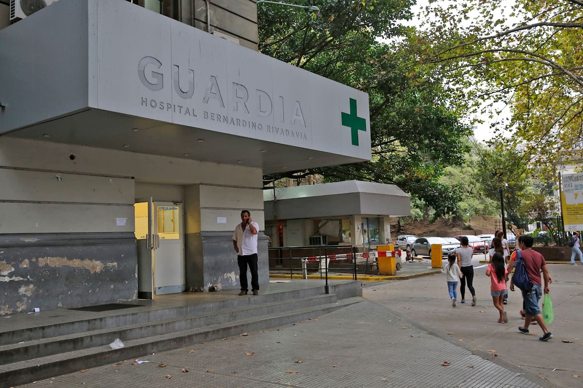 Coronavirus. Murió un enfermero del Hospital Rivadavia y se tomarán medidas de fuerza