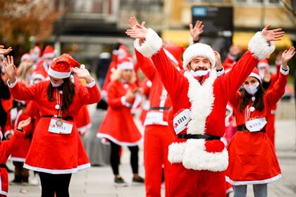 coronavirus OMS europa navidad año nuevo reuniones fiestas tapabocas contagio Papá Noel