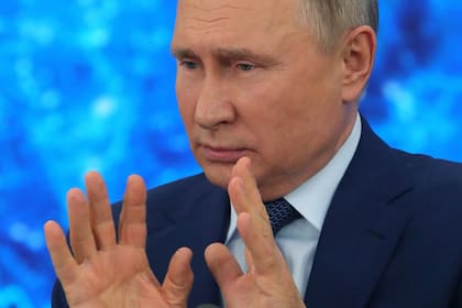 El presidente ruso Vladimir Putin está decidido a agregar la vacuna a su arsenal de influencia económica y diplomática