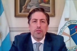 Video. "Ellos y nosotros", el pedido del ministro Trotta en una reunión por zoom