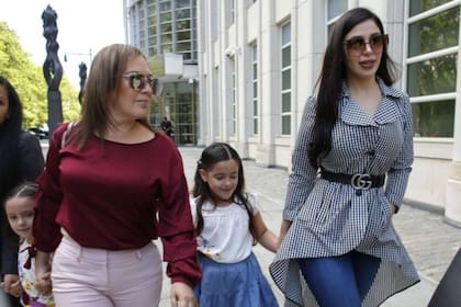 Coronel y Guzmán tienen dos hijas mellizas