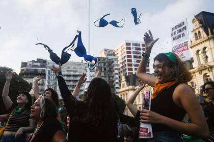 Corpiñazo frente al Palacio Pizzurno el miércoles pasado