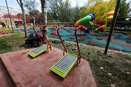Nuevo parque de juegos infantiles