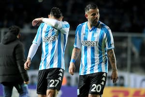 Correa y Cardona, la impotencia de Racing en una imagen