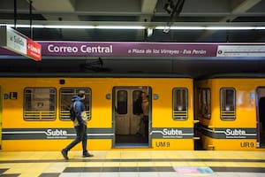 Correo Central Línea E
