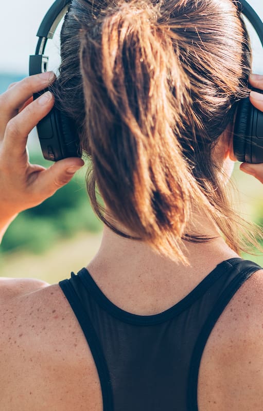 Correr con música, ¿sí o no?