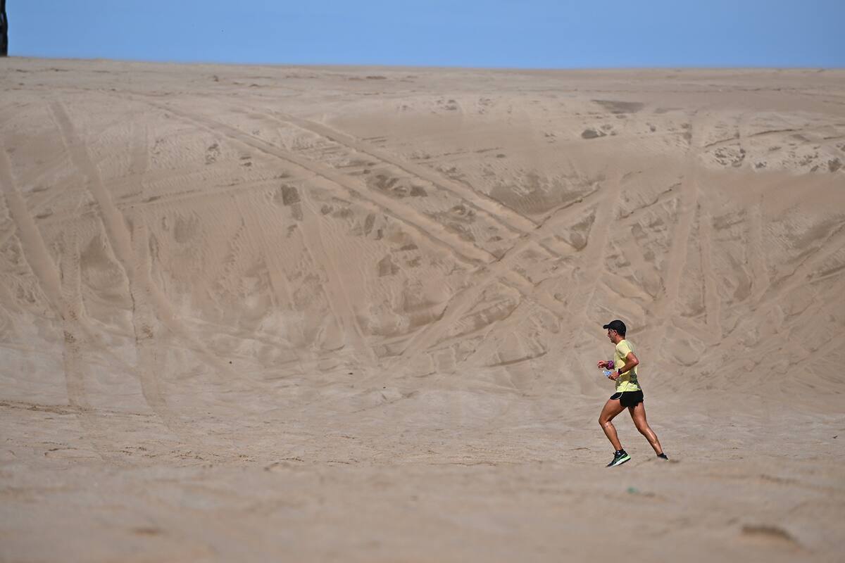 Corriendo por los médanos de Cariló: una prueba singular y atrapante