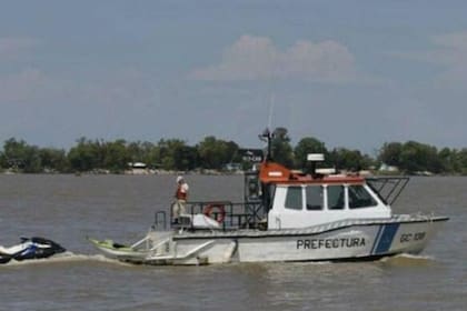 Prefectura Naval en el río Paraná, Corrientes