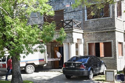 La escena del doble crimen en Rosario donde mataron a un joven que se adjudicó el atentado en la casa del exgobernador Bonfatti