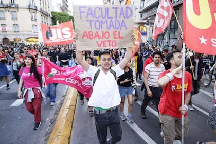 Corte de estudiantes en Córdoba y Junín