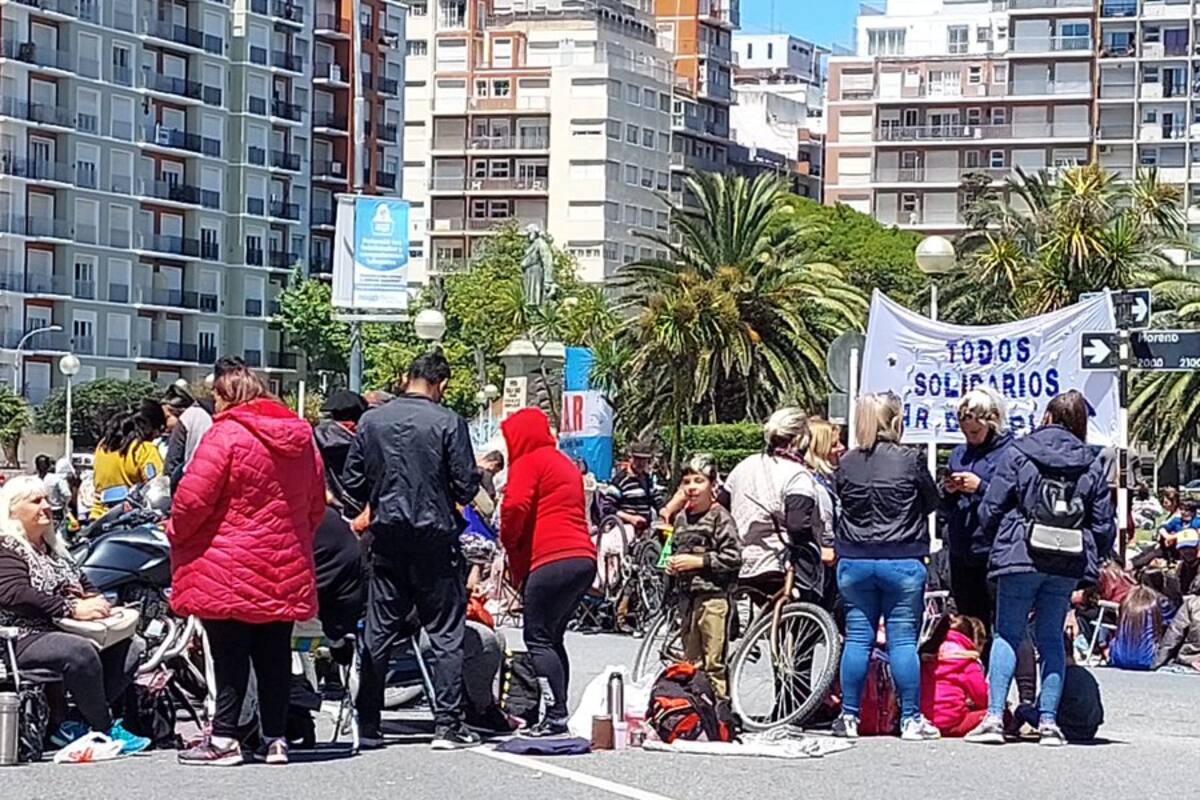 Corte de movimientos sociales en Mar del Plata