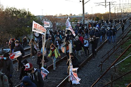 Corte de vías del ferrocarril Roca