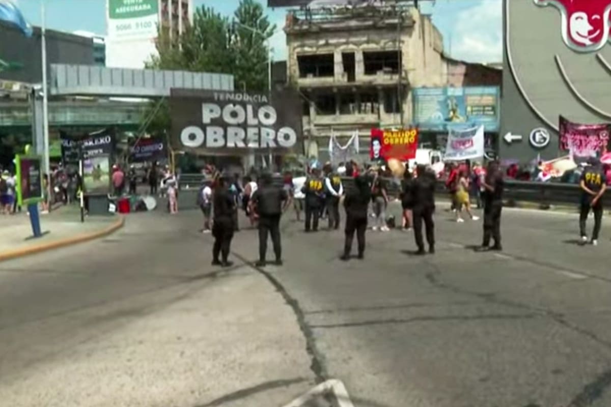 Corte en Puente Pueyrredón