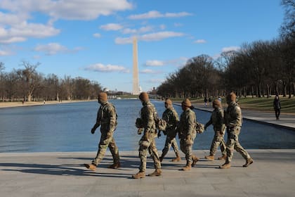 Corte permite despliegue de la Guardia Nacional en Washington por ahora