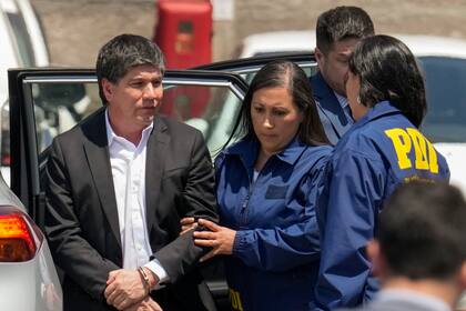 Corte Suprema de Chile otorga arresto domiciliario a exfuncionario acusado de violación