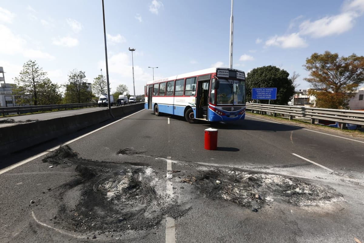 Cortes en la General Paz por el asesinato de un colectivero