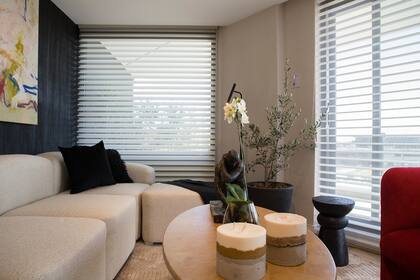 Cortina Silhouette, de Hunter Douglas, con tela ClearView.
