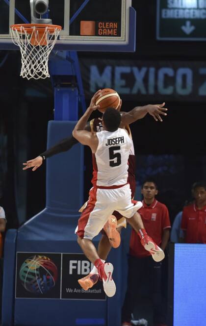 Cory Joseph será compañero de Scola en Toronto
