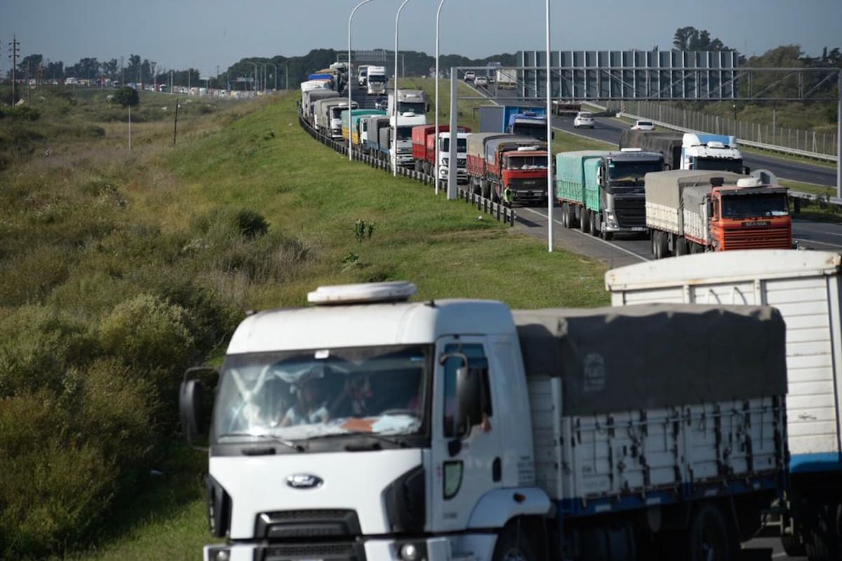 Cosecha.Se multiplican los camiones con granos en Rosario