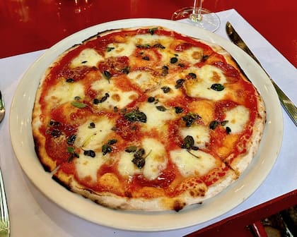 Pizzas al auténtico estilo romano.