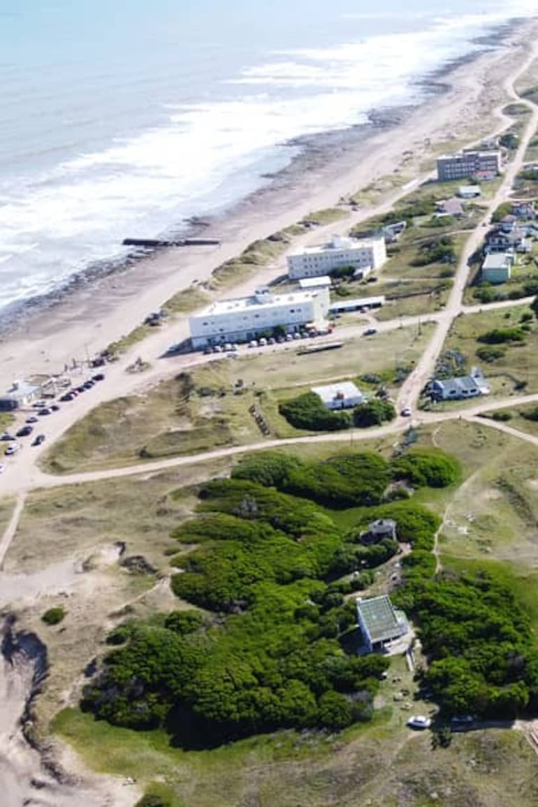 Costa Bonita uno de los desarrollos costeros más singulares del sudeste bonaerense, marcado por un origen poco común