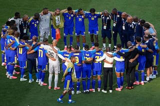 Costa de Marfil avanza por primera vez más allá de la fase de grupos del Mundial con 2-0 ante Curazao
