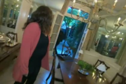 Costa, movilera a cargo de la nota, recorrió el interior de la casa de la ex modelo