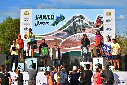 Costa y Ríos, en sus respectivos podios