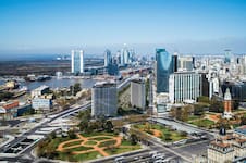 Venden dos terrenos al lado de donde Costantini proyecta tres torres en lo que será el skyline más moderno de Buenos Aires