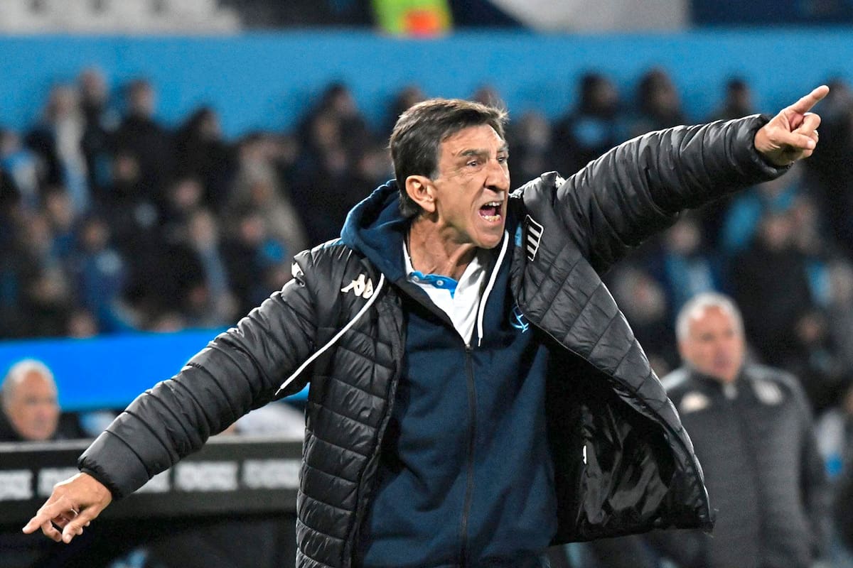 Costas se fue expulsado el último viernes en el duelo ante Tigre por el Torneo Clausura tras un ataque de furia contra el árbitro Darío Herrera.