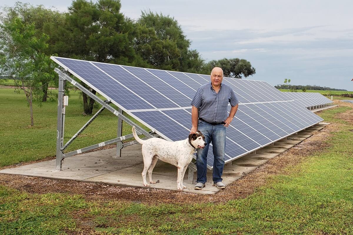 Cotella incorporó energía solar para su vivienda