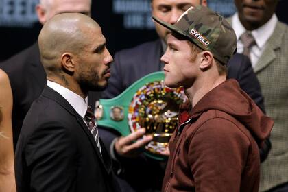 Cotto y Canelo, frente a frente en la presentación del combate