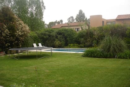 El perfil de los huéspedes suele ser de clase media-alta y personas que tienen que trabajar en el verano