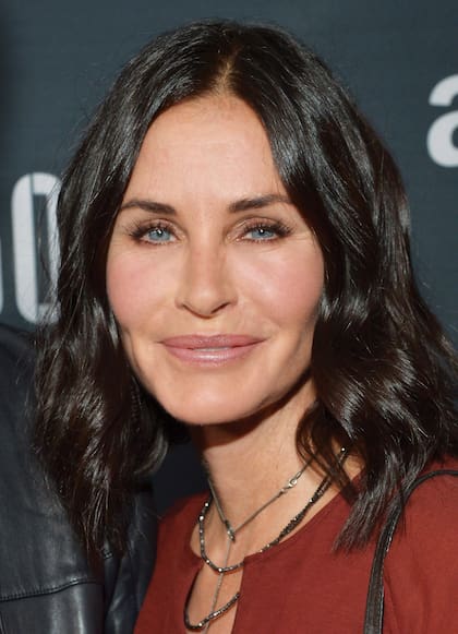 Courteney Cox descubrió que los rellenos faciales la hacía lucir extraña y artificial