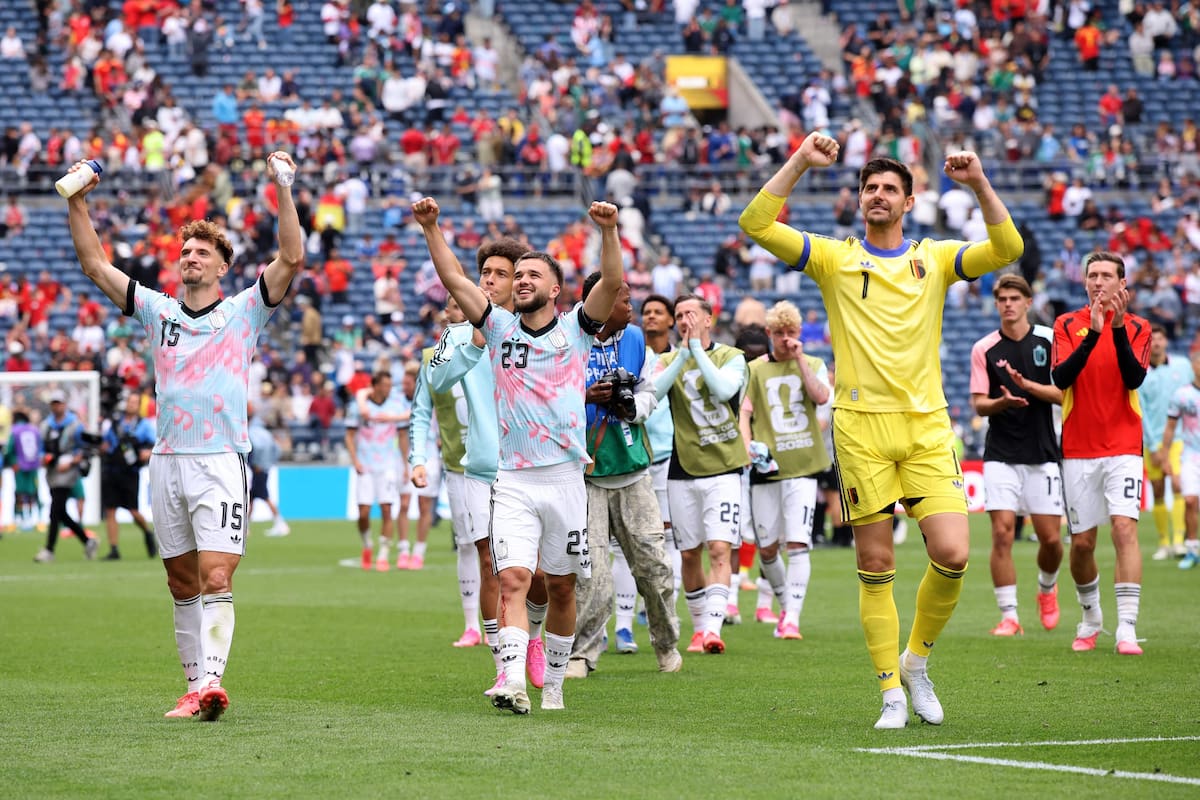 Bélgica remonta ante Senegal y clasifica a octavos de final