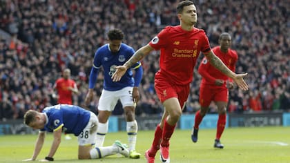 Coutinho marcó un golazo ante Everton