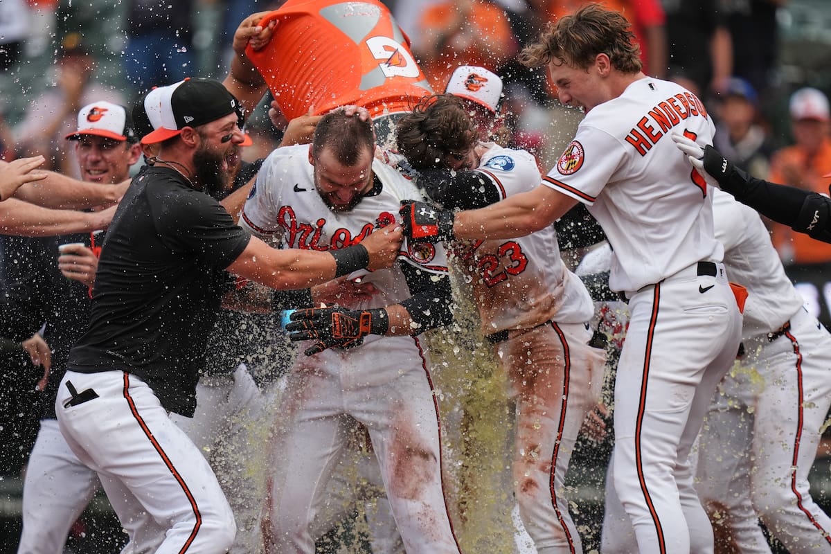 Cowser conecta su segundo jonrón decisivo en dos días; Orioles vencen 9-7 a Rays en 13 innings