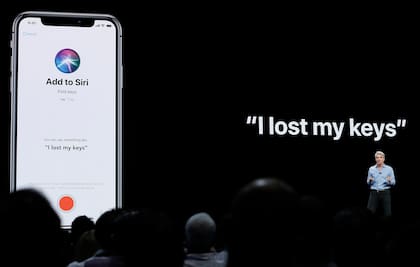 Craig Federighi, vicepresidenta senior de Ingeniería de Software de Apple, habla durante un anuncio de productos nuevos durante la Conferencia Mundial de Desarrolladores de la firma