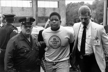 Craig Price tenía 15 años, en 1989, cuando fue condenado por cuatro homicidio que cometió en Rhode Island.