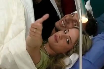 Crece el amor en Gran Hermano: el beso de Bautista y Denisse en la fiesta del viernes