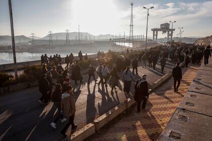 Crece el conflicto entre Turquía y grupos kurdos por importante presa en Siria