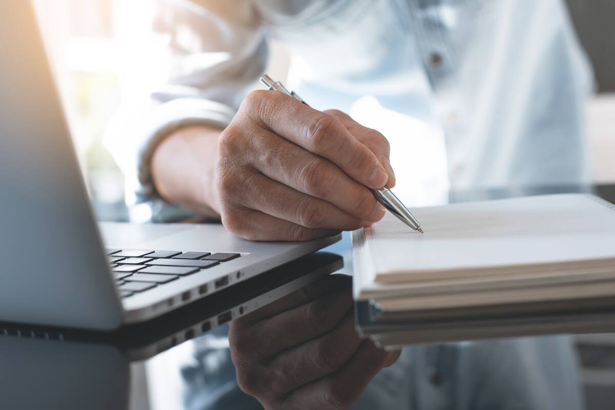 Crece el empleo registrado en el país, pero sobre todo el de los monotributistas