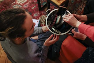 Crece el movimiento que propone dejar atrás las pantallas y disfrutar de la vida real